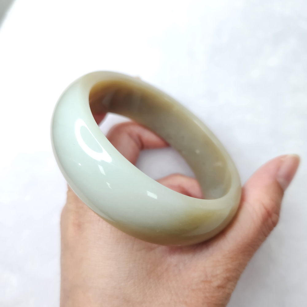 逸品軒～天然和田玉鐲-B1635-弧頂方鐲   寬19.2mm厚8.2mm內徑60.9mm約19.3圍 無紋無摳-細節圖4