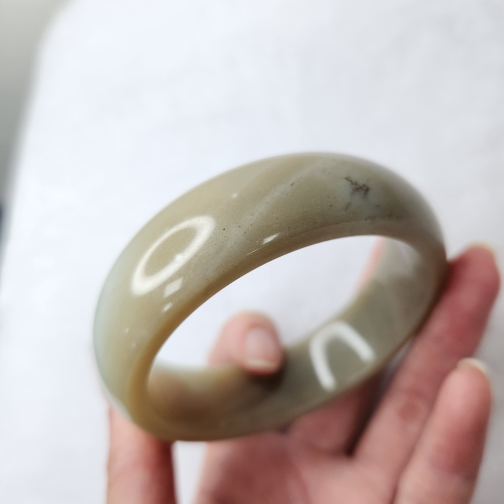 逸品軒～天然和田玉鐲-B1635-弧頂方鐲   寬19.2mm厚8.2mm內徑60.9mm約19.3圍 無紋無摳-細節圖5