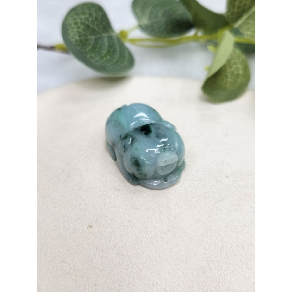 逸品軒～天然緬甸玉A貨-Z7099-飄花豬墜子/小擺件✅️長約30.5mm寬約18.6mm厚約13mm-細節圖2