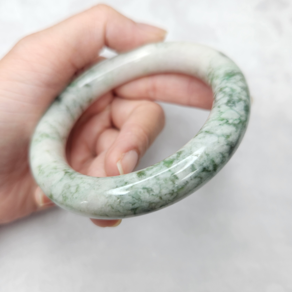 逸品軒～天然緬甸玉A貨-B1679-花青圓骨鐲  寬12.6mm內徑57.5mm約18.5圍  • 無紋無摳-細節圖5