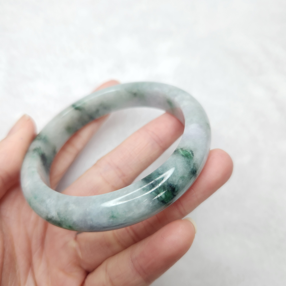 逸品軒～天然緬甸玉A貨-B1675-紫底帶飄花玉鐲  寬11.7mm厚8.4mm內徑57.5mm約18.3圍-細節圖4