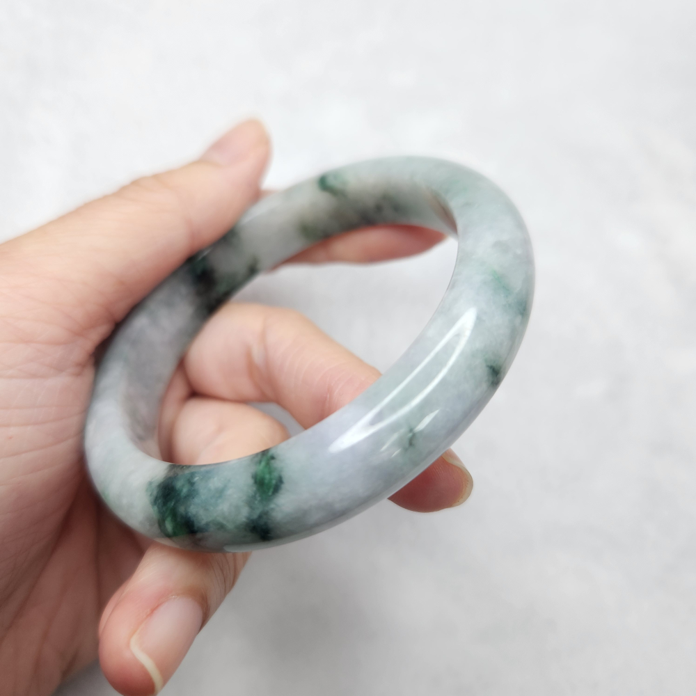 逸品軒～天然緬甸玉A貨-B1675-紫底帶飄花玉鐲  寬11.7mm厚8.4mm內徑57.5mm約18.3圍-細節圖5