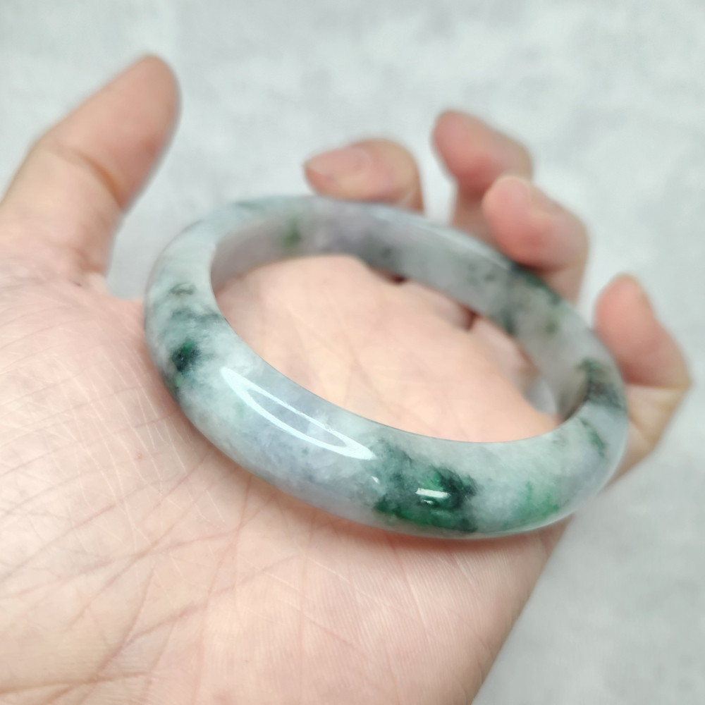 逸品軒～天然緬甸玉A貨-B1675-紫底帶飄花玉鐲  寬11.7mm厚8.4mm內徑57.5mm約18.3圍-細節圖7