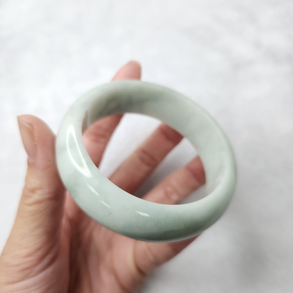 逸品軒～天然緬甸玉A貨-B1682-細糯寬版玉鐲  寬17.4mm厚7.9mm內徑53.5mm約17圍  •有紋無摳-細節圖3