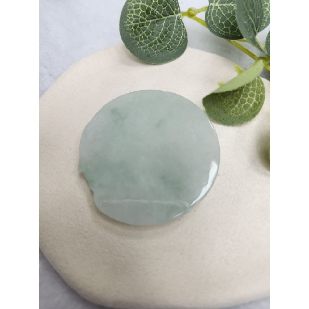 逸品軒～天然緬甸玉A貨-Z7108-冰糯飄花佛魔一念之間牌墜子✅️長約51.6mm寬約51mm厚約5.5mm-細節圖4