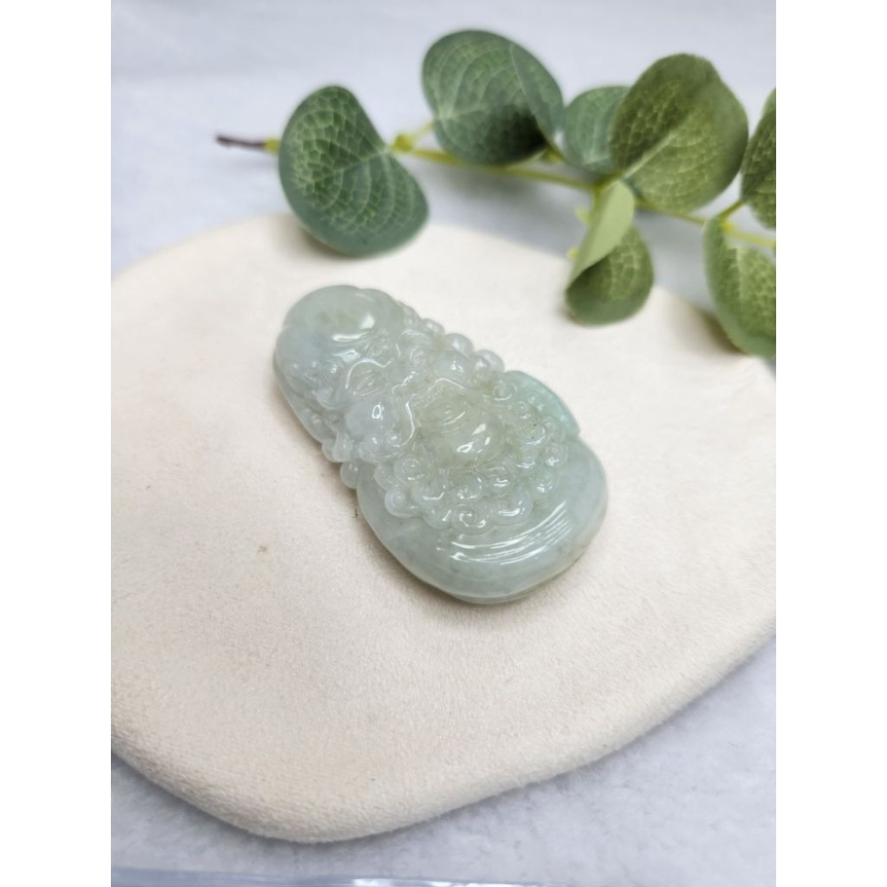 逸品軒～天然緬甸玉A貨-Z7109-細糯達摩墜子✅️長約58.8mm寬約35.6mm厚約12.8mm-細節圖2