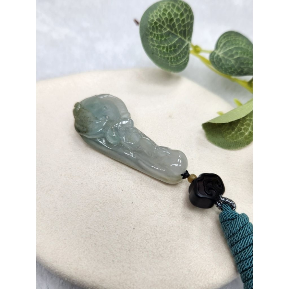逸品軒～天然緬甸玉A貨-Z7113-細糯帶綠普賢菩薩吊墜✅️長約57.3mm寬約24.2mm厚約12.1mm-細節圖4