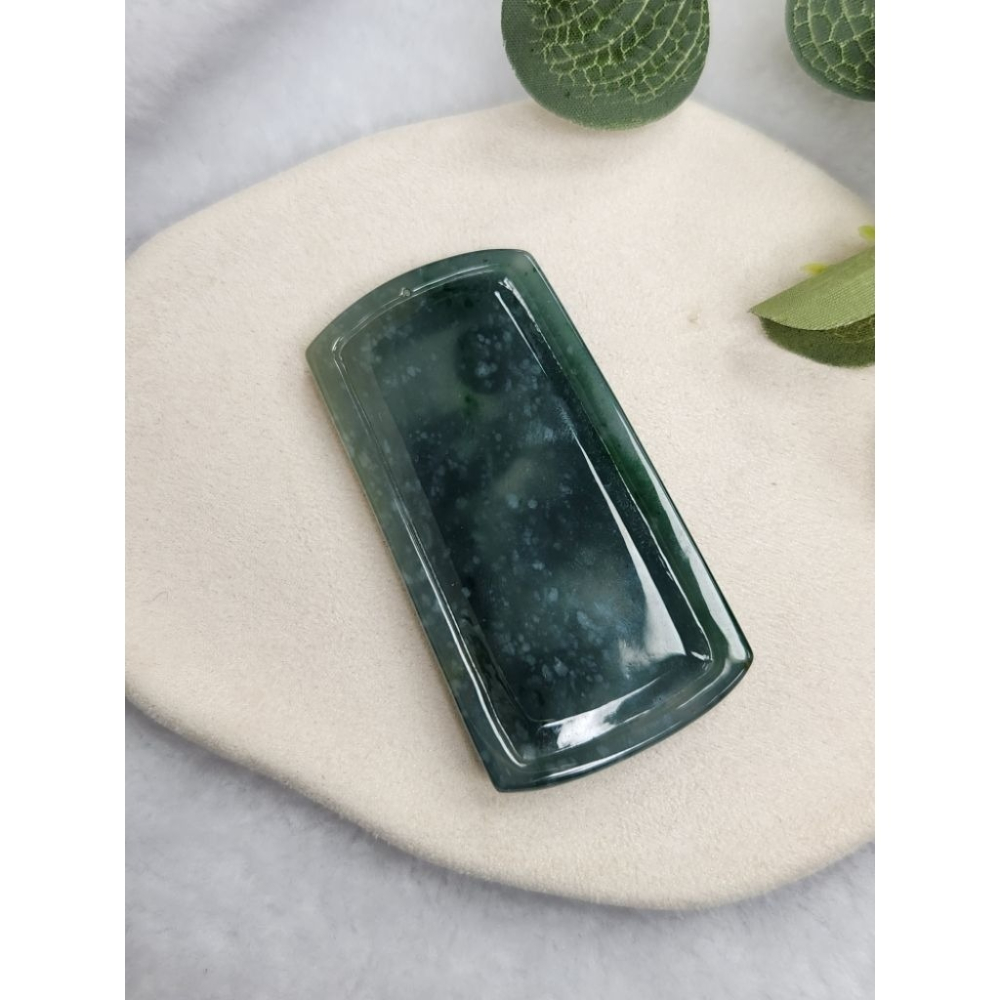 逸品軒～天然翡翠玉A貨-Z7116 -瓜料龍行天下牌墜子✅️長約71.2mm寬約36.9mm厚約6.2mm-細節圖4