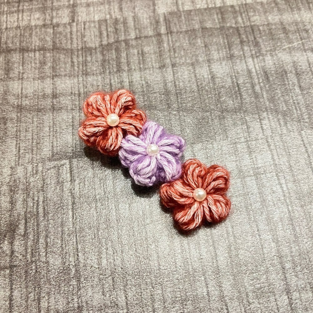 Jenny′s good life手作毛線針織三顆珍珠泡芙小花髮夾/髮飾-細節圖5