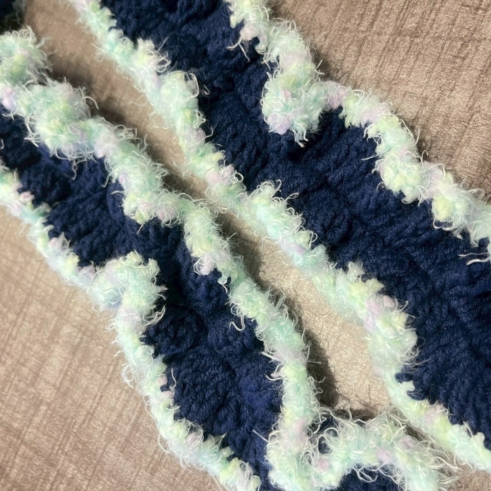 Jenny’s good life 手作毛線波浪捲捲寬版手機掛繩 手機背帶-細節圖5