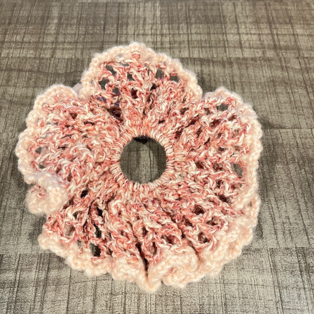 Jenny’s good life 手作毛線鏤空格子花邊寬版大腸圈 髮圈-細節圖5