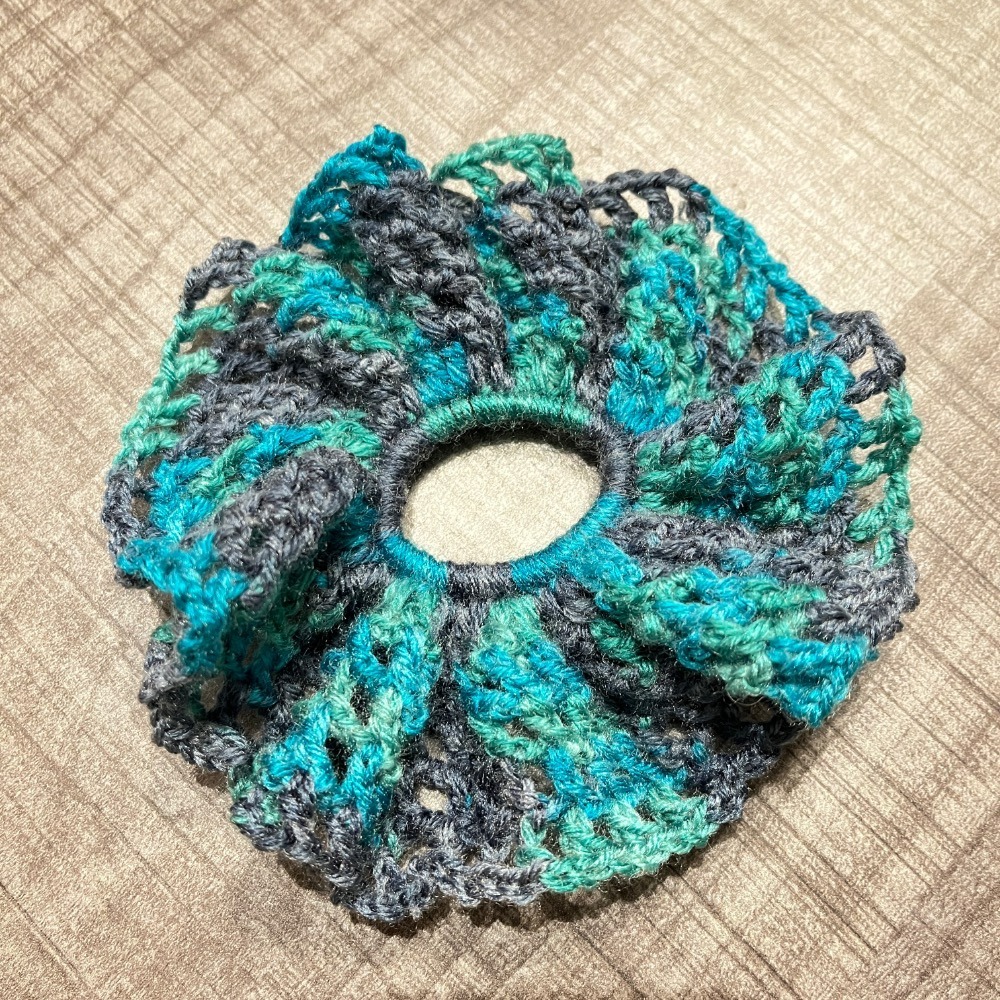 Jenny’s good life 手作毛線鏤空格子花邊寬版大腸圈 髮圈-細節圖8