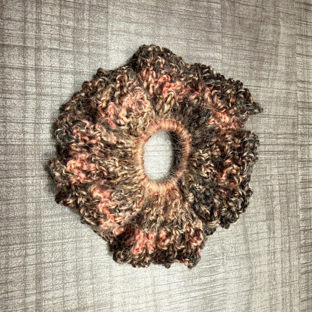 Jenny’s good life 手作毛線鏤空格子花邊寬版大腸圈 髮圈-規格圖7