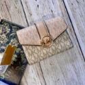 【Michael Kors】 MK 翻蓋質感扣環 圓Logo 信封 短夾 中夾 三折-規格圖5
