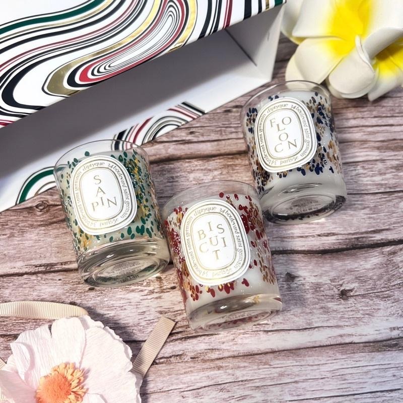 [Diptyque] 限量款 蠟燭 2021聖誕3入組 禮盒 墨翠冷杉 靛晶冬雪 紅輝曲奇 送禮 收藏 70g 附蝴蝶結-細節圖3