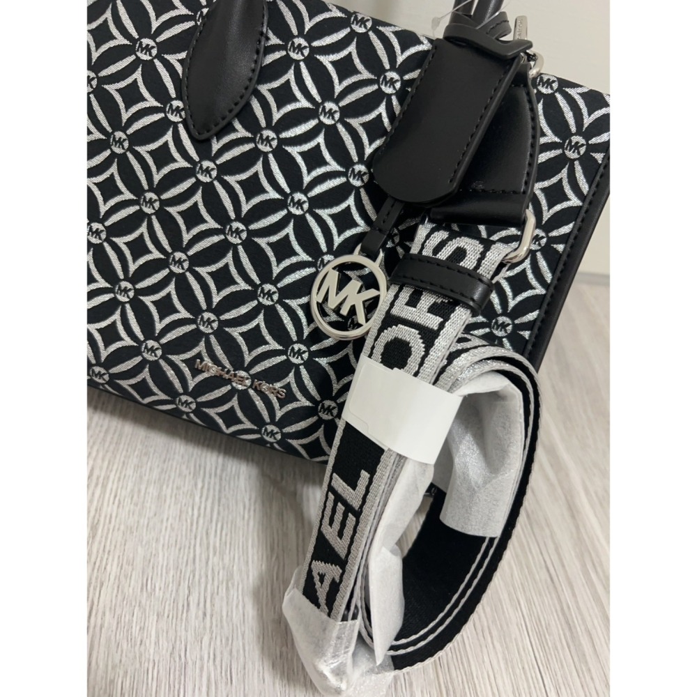【良威精品】MK Michael Kors Mirella 側背包 緹花 手提包-細節圖2