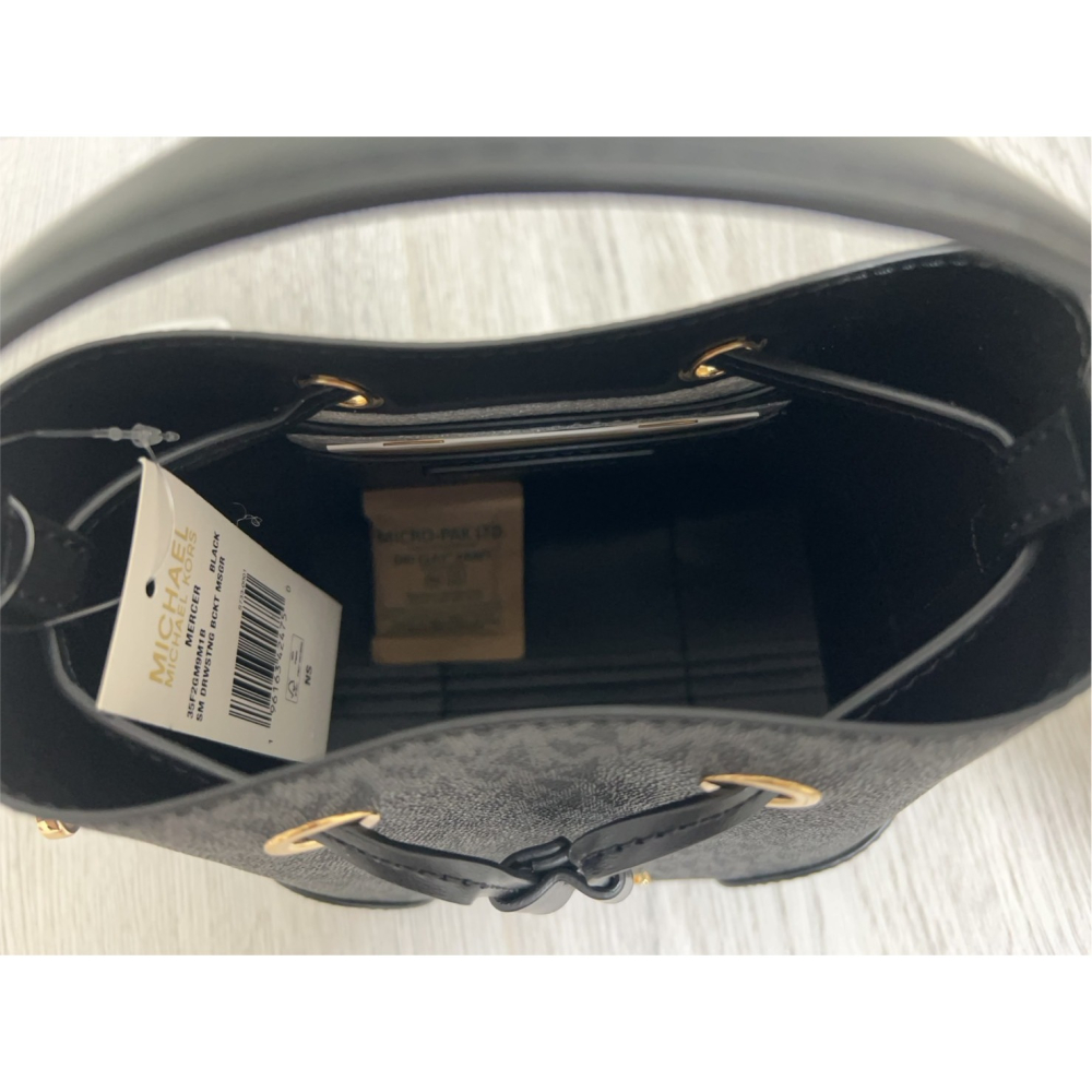 【良威精品】MK Michael Kors 水桶包 束繩 小款 拚色  側背包-細節圖3
