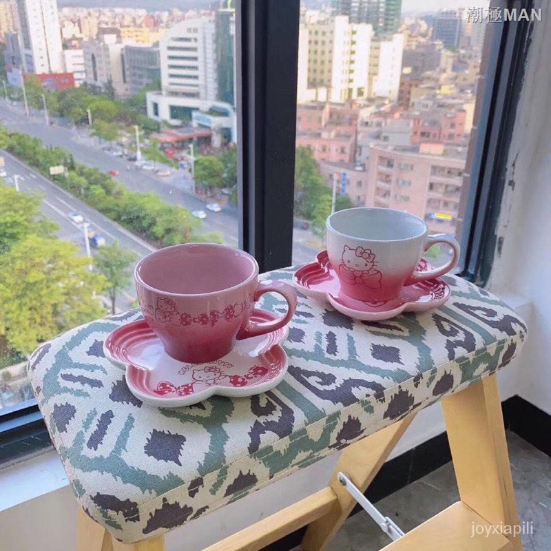 正品 法國Le creuset 聯名 酷彩Hello Kitty吉蒂貓杯碟四件餐具套裝咖啡杯 盤子☕️-細節圖5