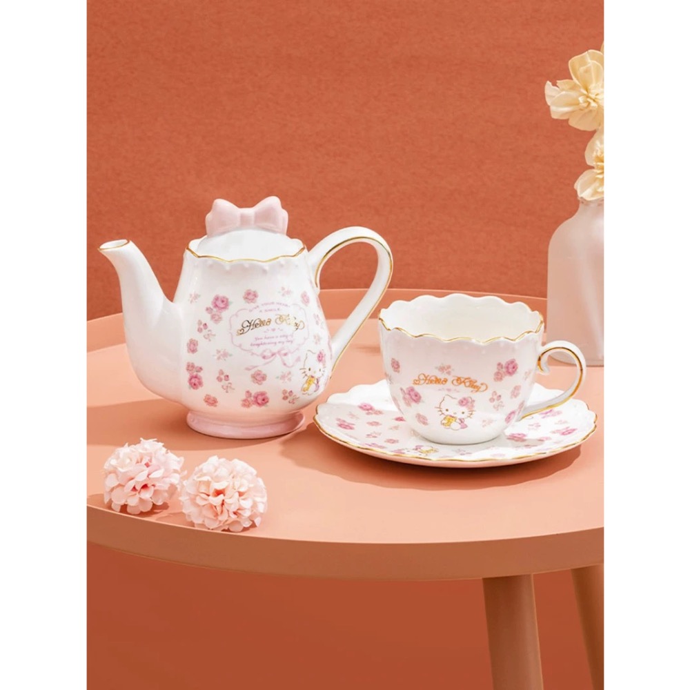 正品 【七夕禮物】hellokitty陶瓷泡茶壺 咖啡杯 套裝 高級感禮盒 送女朋友💝-細節圖2