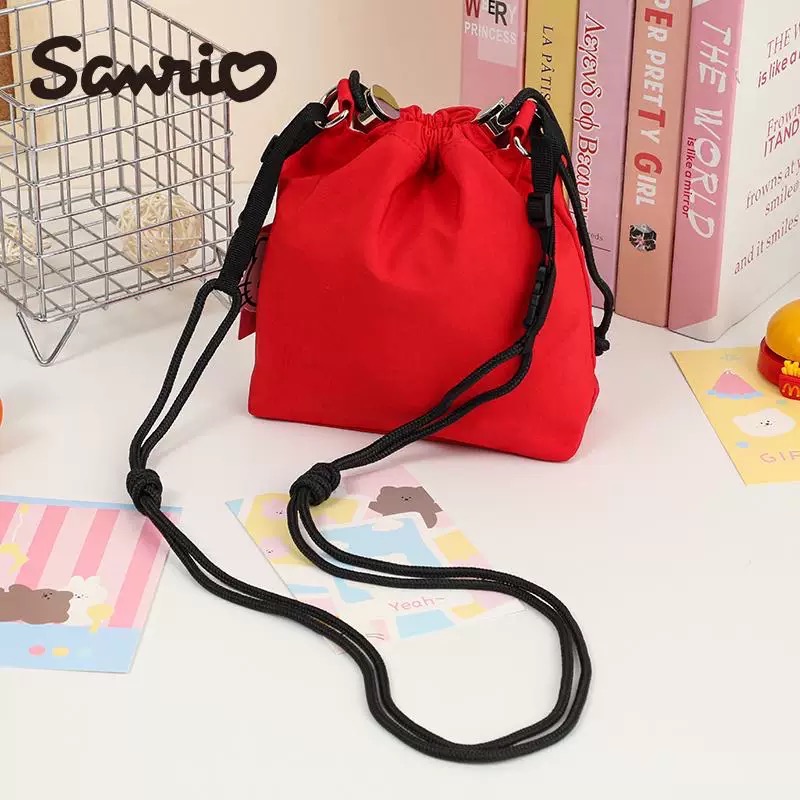 正品 kitty貓新年福袋水桶斜背包 可愛新春包包 背包-細節圖3