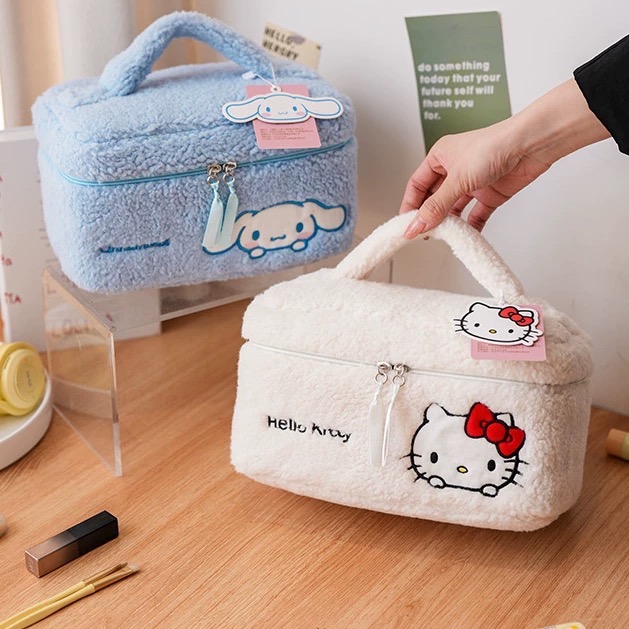 正品 kitty泰迪絨立體化妝包 可愛高顏值高級感毛絨凱蒂貓收納包-細節圖2