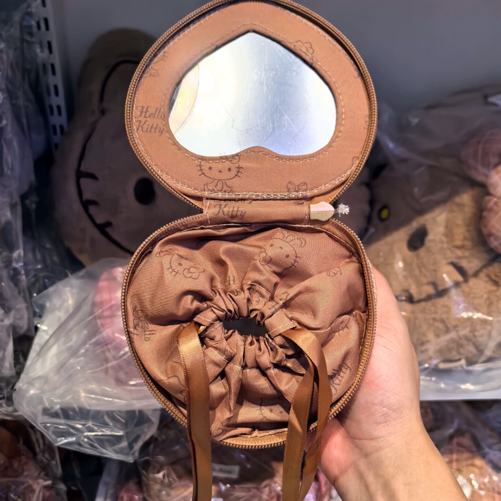 正品三麗鷗kitty復古格紋系列愛心收納包 有鏡子-細節圖4