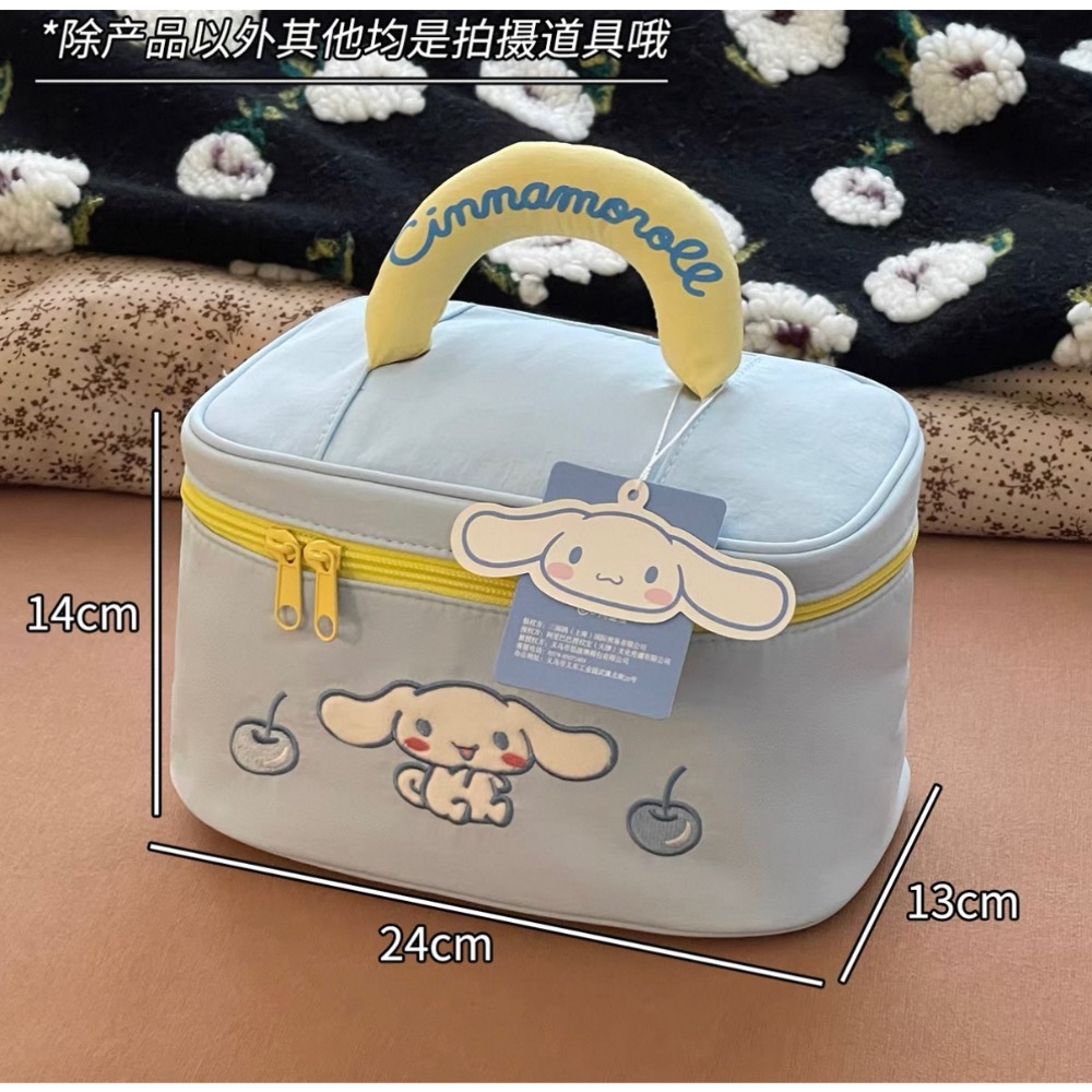 正品 Hello Kitty化妝包 大容量化妝品收納包-細節圖8