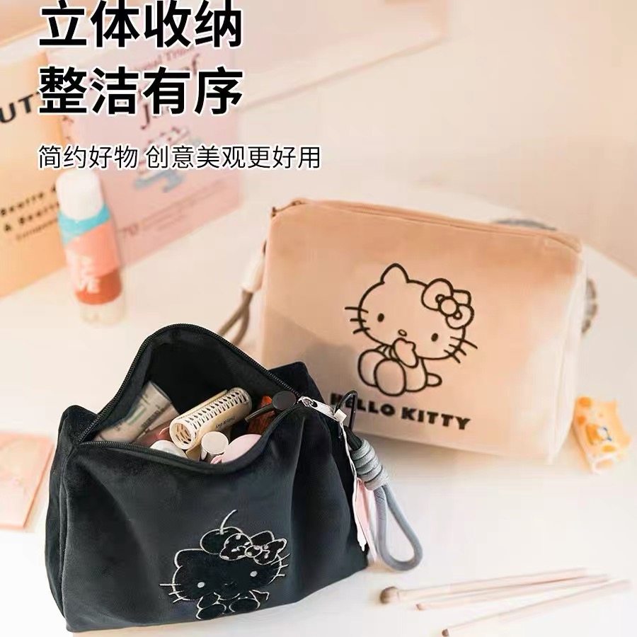 正品 Hello Kitty輕盈柔軟化妝包 可愛卡通大容量高級感立體收納包-細節圖3