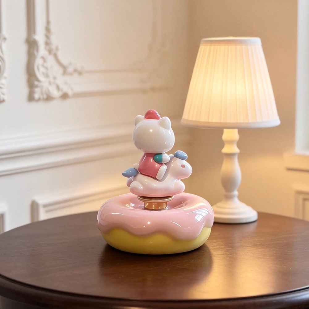 正品 Hello Kitty可愛旋轉馬車 桌面擺件 陶瓷品-細節圖5