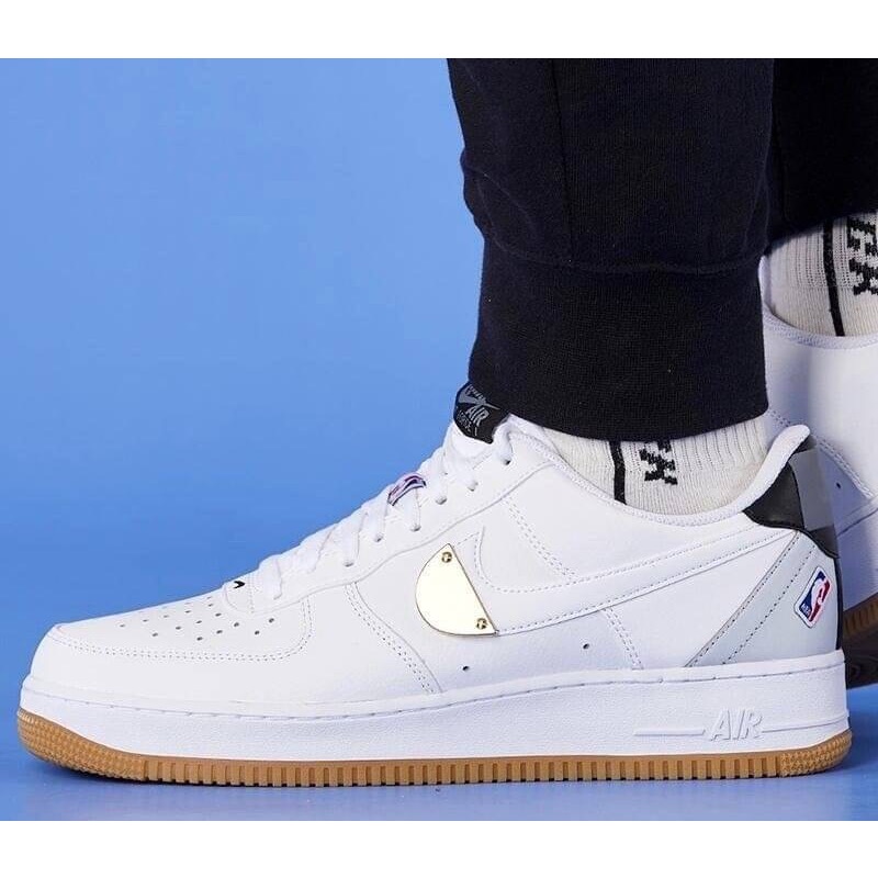 👟NIKE NBA X 聯名NIKE Air Force 1 Low White/Grey/Gum 白灰 男女通用款CT-細節圖9