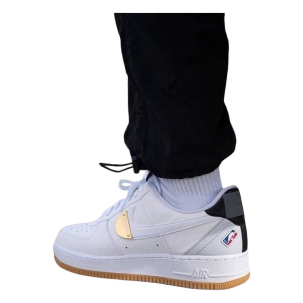 👟NIKE NBA X 聯名NIKE Air Force 1 Low White/Grey/Gum 白灰 男女通用款CT-細節圖10