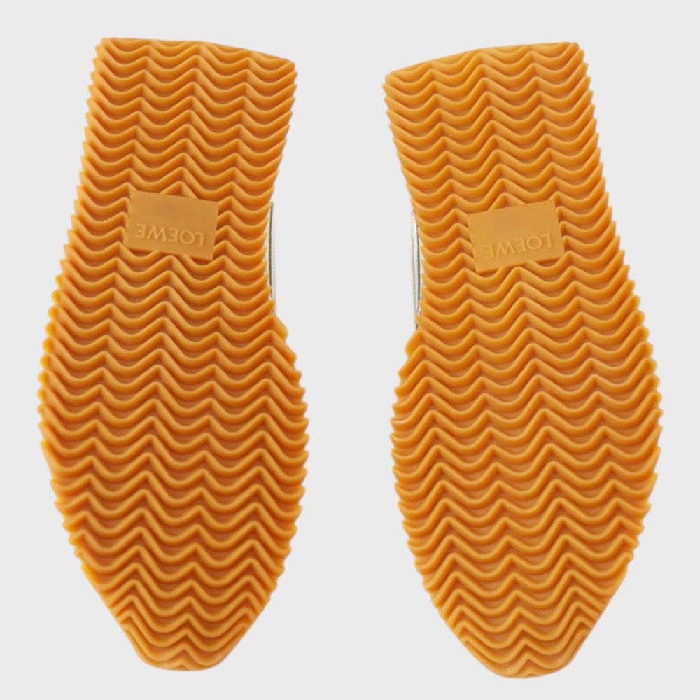 👟Loewe Flow2.0 Runner Suede運動跑鞋｜休閒鞋｜尼龍和麂皮｜淺灰銀白｜小白鞋｜骨白｜透氣網眼-細節圖11