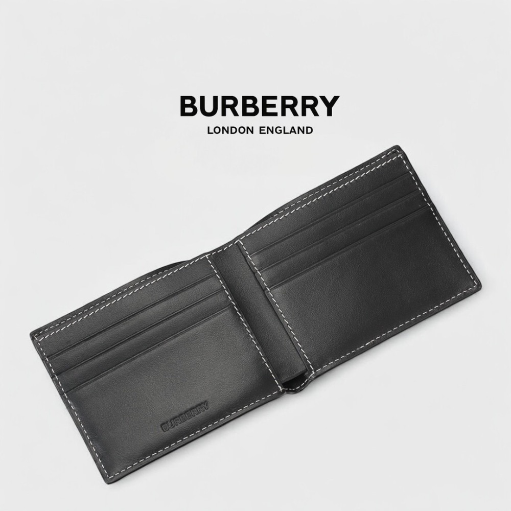 👜Burberry  品牌字母徽標 經典格紋雙摺皮夾｜暗樺木棕色｜對折｜白色衍縫縫線｜8卡｜短夾｜錢夾｜錢包｜環保皮革-細節圖6