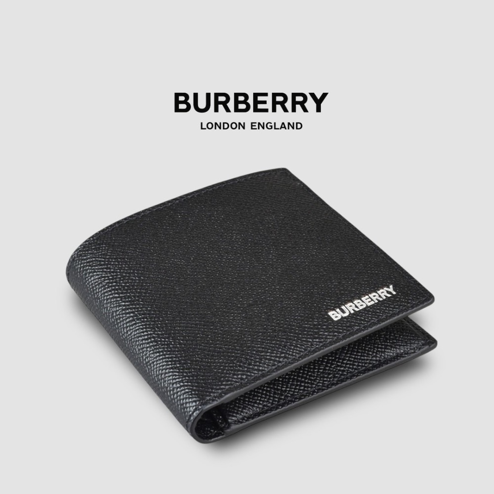 👜Burberry Bifold Wallet 燙印品牌字母徽標粒面雙摺皮夾｜黑色｜荔枝皮紋｜對折｜8卡｜短夾｜錢夾-細節圖3
