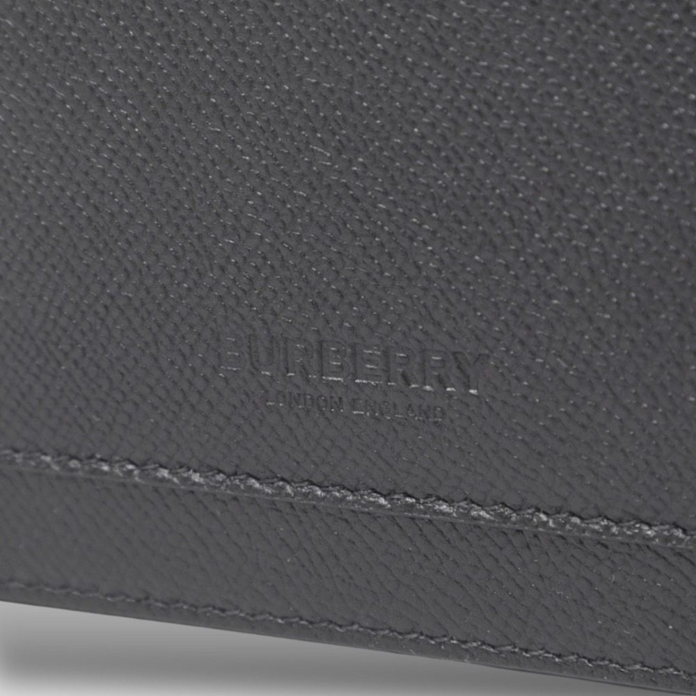 👜Burberry bag 黑色TB字樣金屬Logo 拉鍊包｜隨身包｜隨行包｜肩背包｜斜肩包｜旅遊包｜旅遊包｜環保皮革-細節圖8