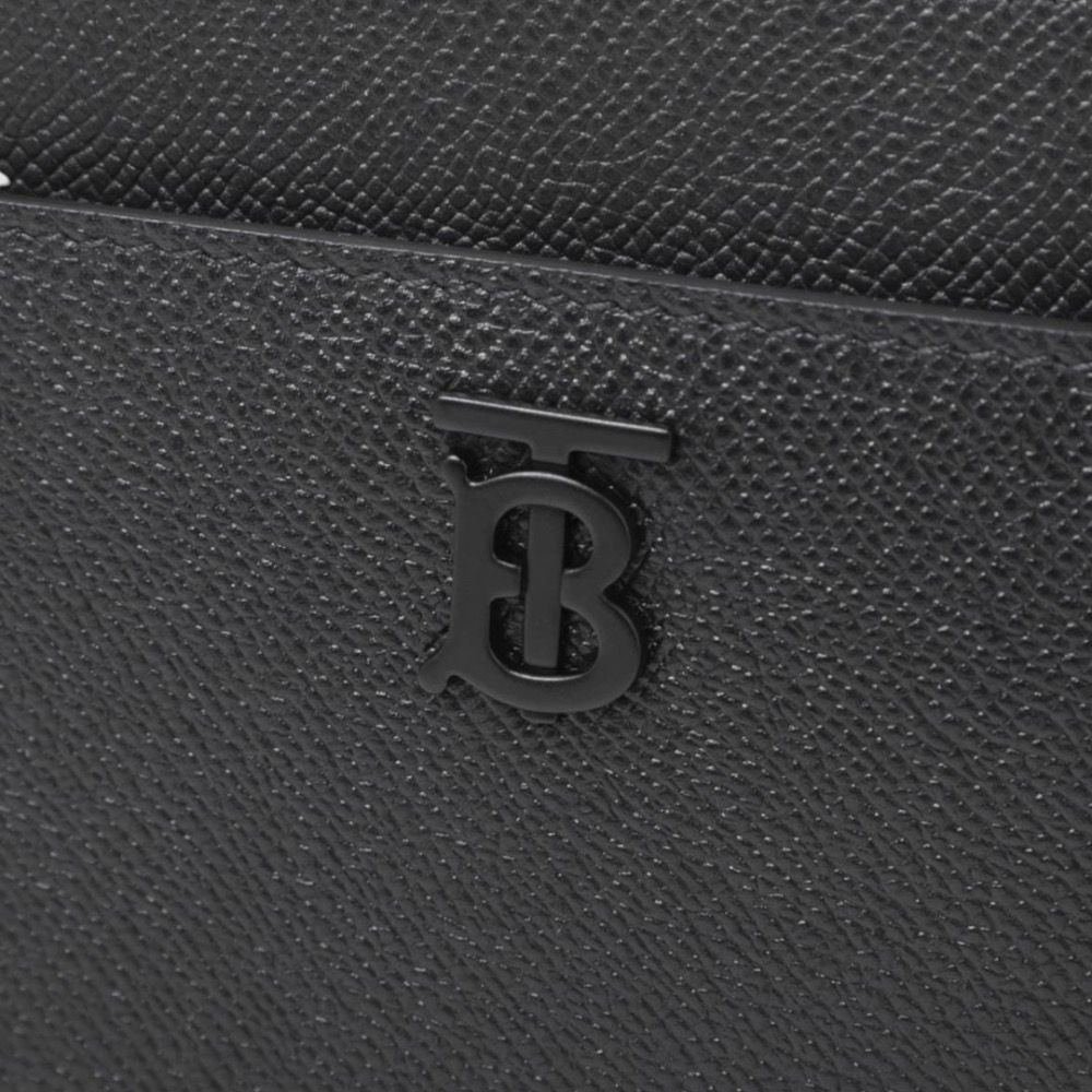 👜Burberry bag 黑色TB字樣金屬Logo 拉鍊包｜隨身包｜隨行包｜肩背包｜斜肩包｜旅遊包｜旅遊包｜環保皮革-細節圖9