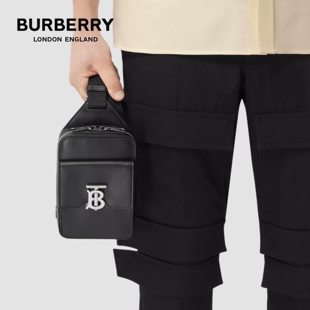 👜Burberry 黑色拋光皮革TB金屬字樣小袋｜黑色｜炭灰格紋｜手機包｜輕便小包｜隨行包｜斜肩包｜肩揹包｜再生皮革-細節圖10