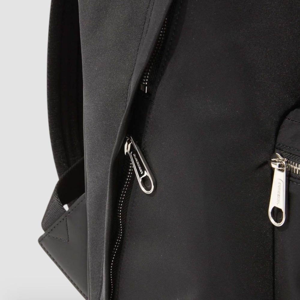 👜Burberry Logo print backpack 品牌字母徽標黑色尼龍背包｜後背包｜緩衝減震背帶｜男女通用款-細節圖8