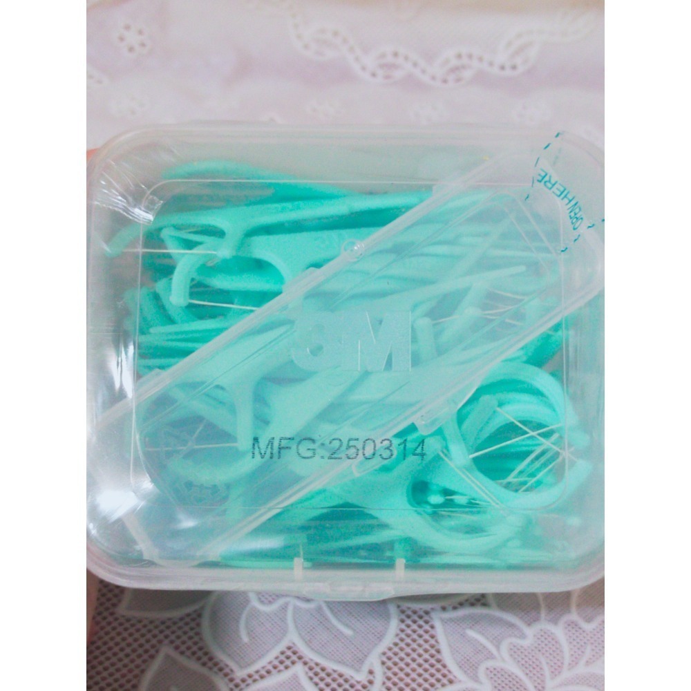 3M 細滑牙線棒-薄荷木糖醇136支/盒-細節圖2