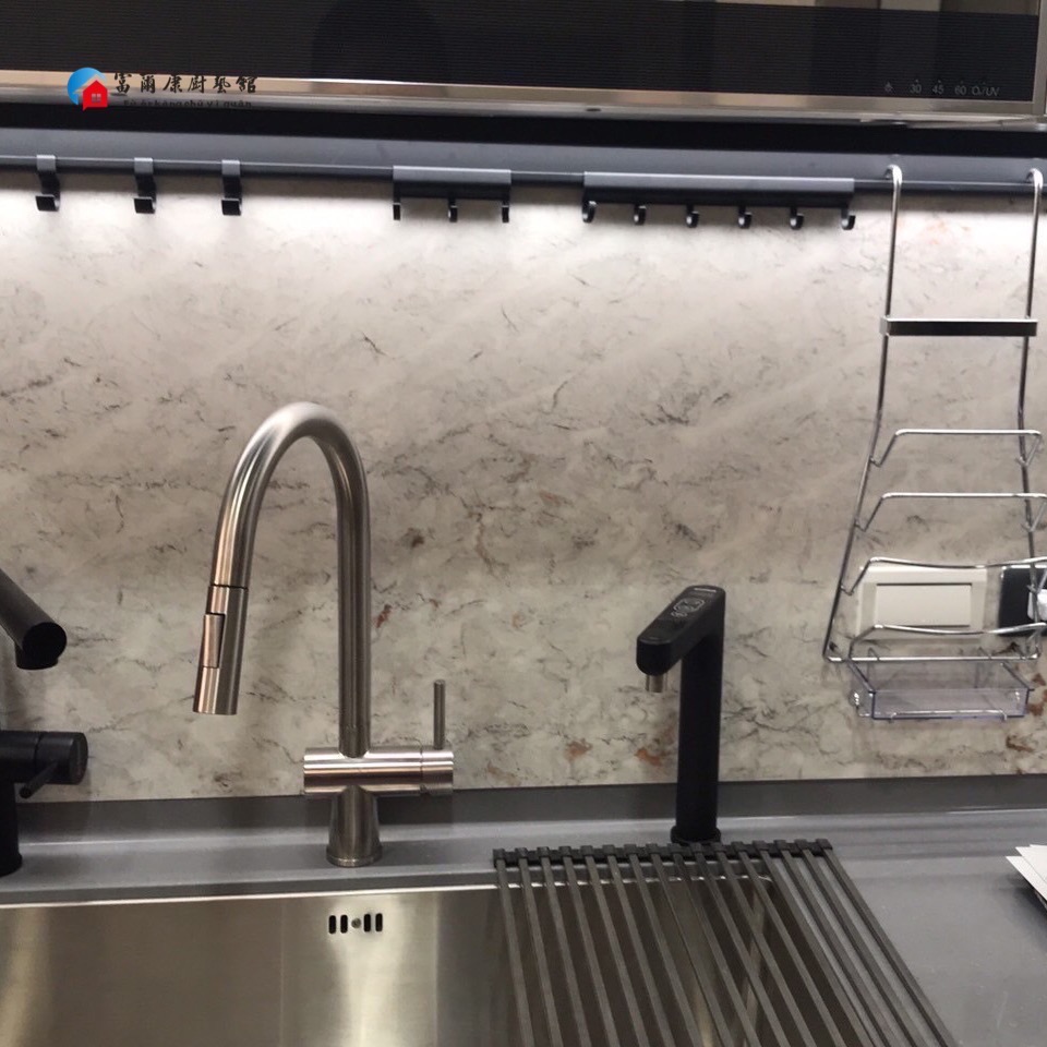 ￼【富爾康】客製化黑色易力勾軌道燈廚房掛件掛鉤吊桿鋁條飾條S鉤廚房配件含LED燈-細節圖7