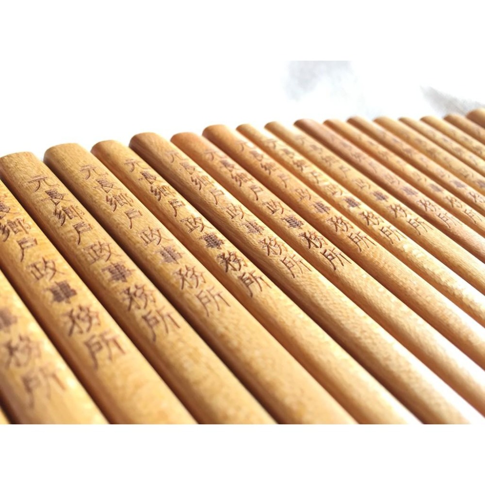 木筷 竹筷 筷子 金檀木筷 原木筷 木頭筷 木製筷子 木質筷子 木筷批發 木餐具 客製雕刻 禮贈品 婚禮小物 天然工房-細節圖7