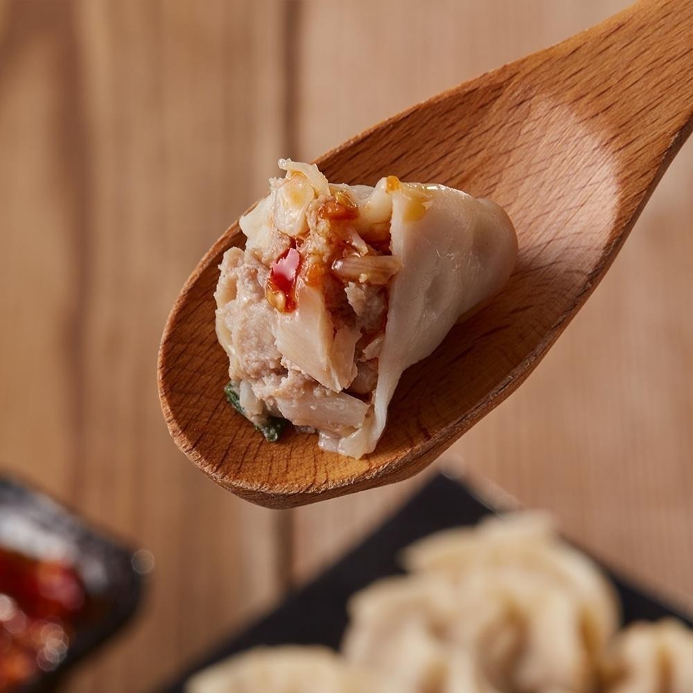 【買一送一】 華得水產 東港手工高麗菜豬肉水餃(50粒/900g/包)-細節圖5