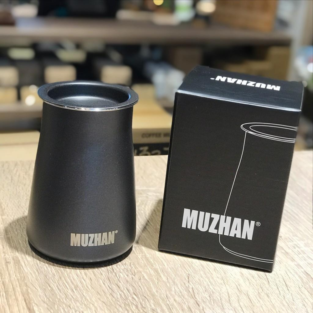 【沐湛伍零貳】MZ 高質感 接粉杯 聞香杯 篩粉器 不銹鋼/消光黑 手工咖啡沖煮神器 Kalita 小富士通用 底部止滑-細節圖5