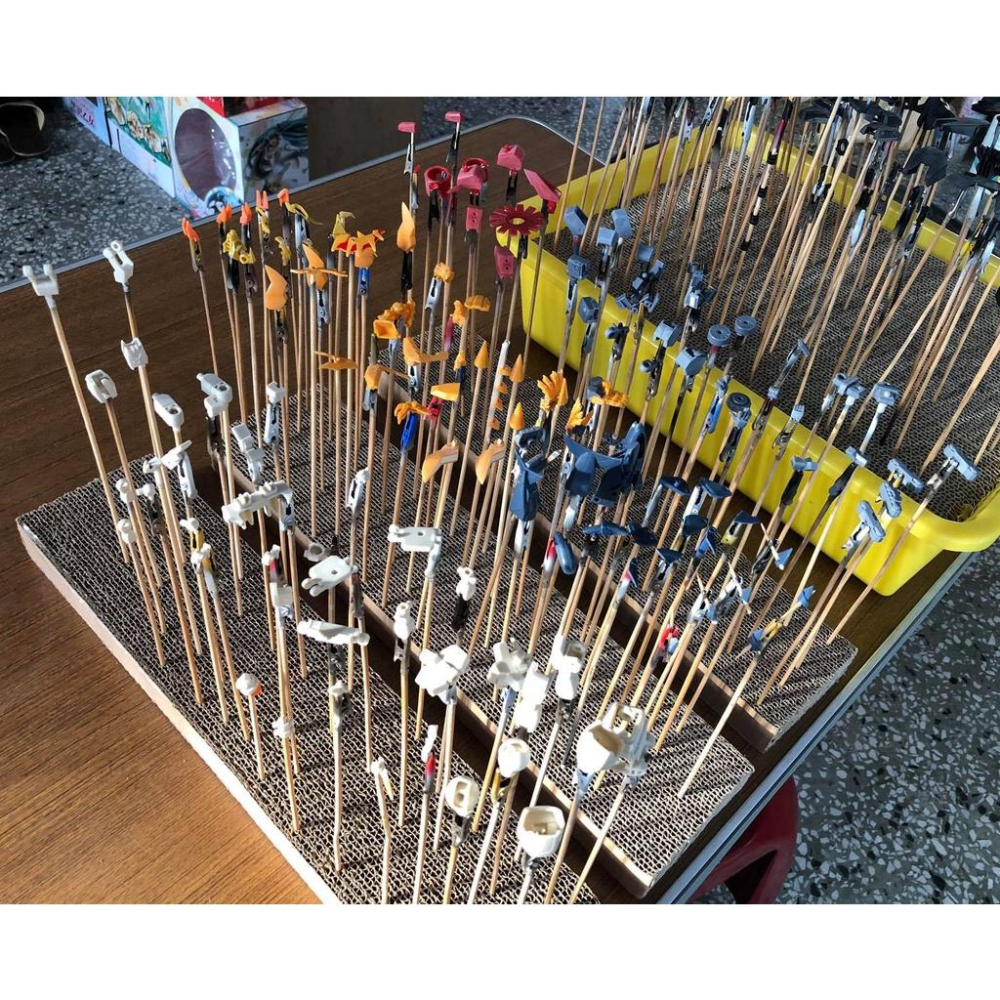 【鋼普拉】現貨 完成品 美工 美勞 鋼彈 軍事 模型夾 烤漆夾 噴漆夾 模型上色夾 串燒 零件夾 鱷魚夾 單支3元 夾子-細節圖5