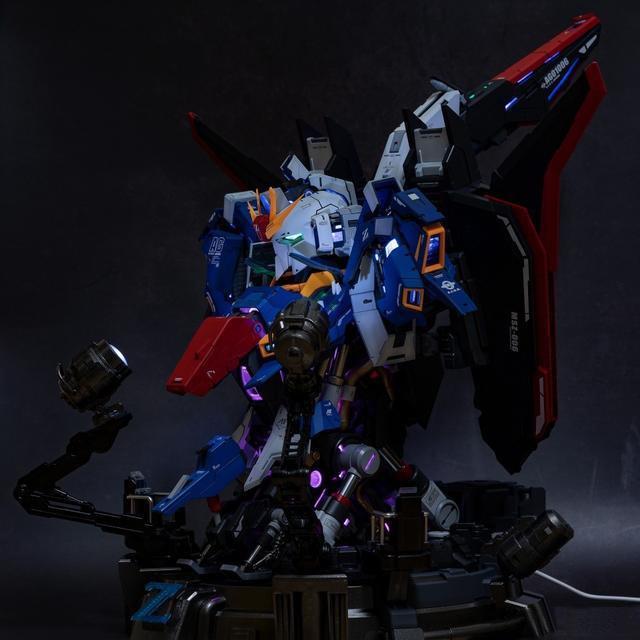 【鋼普拉】現貨 初回特典 億輝 1/35 ZETA GUNDAM Z鋼彈 半身像 胸像 頭像 附LED燈 水貼 金屬套件-細節圖5