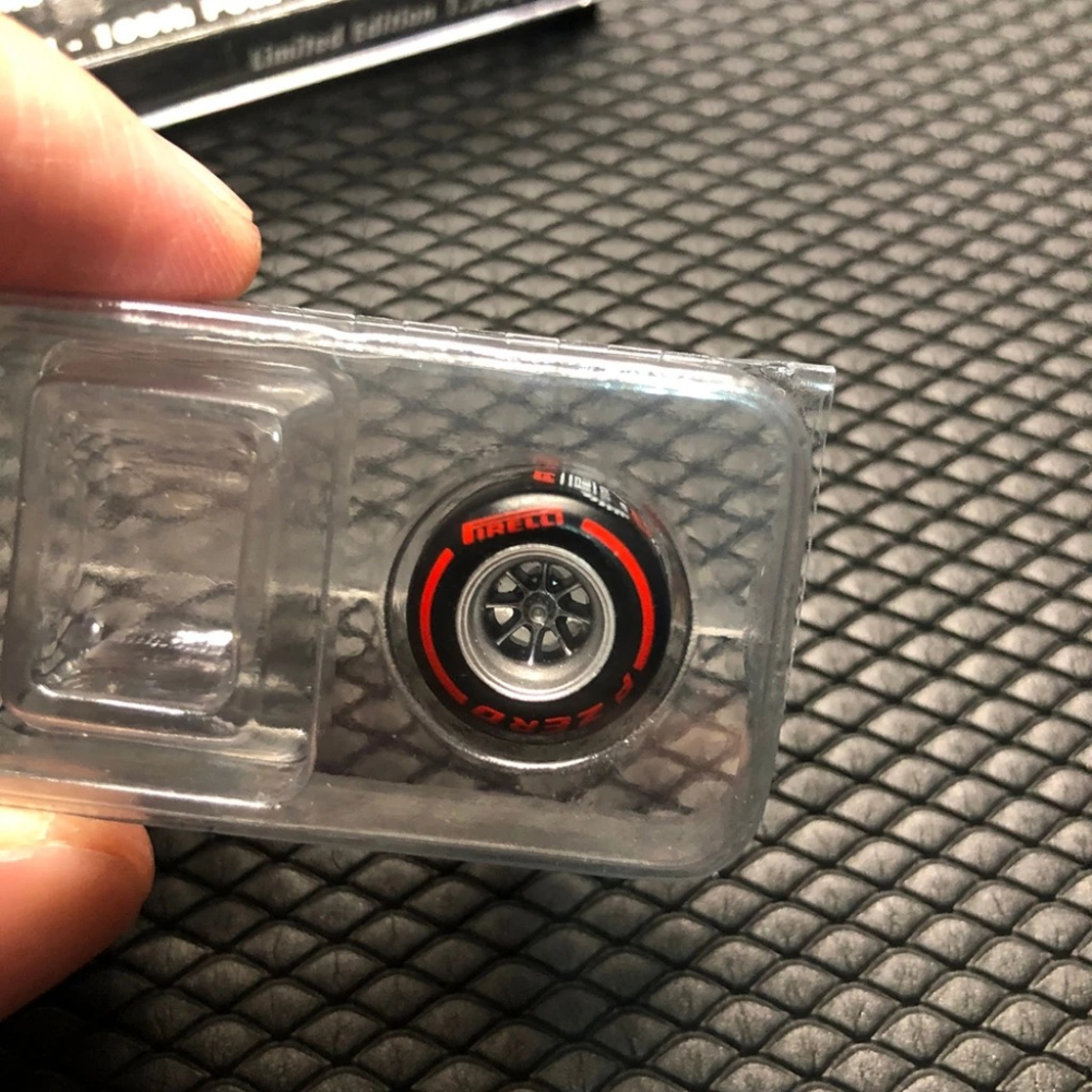 Minichamps Mercedes-amg f1 w12e Lewis Hamilton 100th-pole-細節圖4