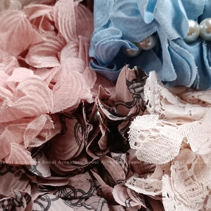 [現貨]首爾飾集 正韓國製 雜誌日系風格珍 珍珠滿滿花瓣 髮束 手環兩用2-16-1-細節圖5