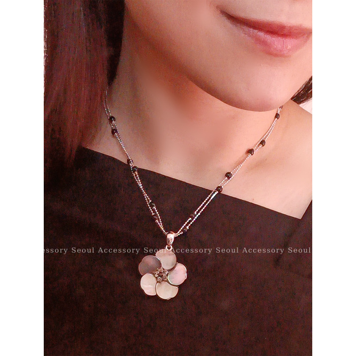 [現貨]首爾飾集 正韓國製 專櫃精品 宴會名媛 貝殼花兒珍珠水晶鑽雙層項鍊32-22-1-細節圖8