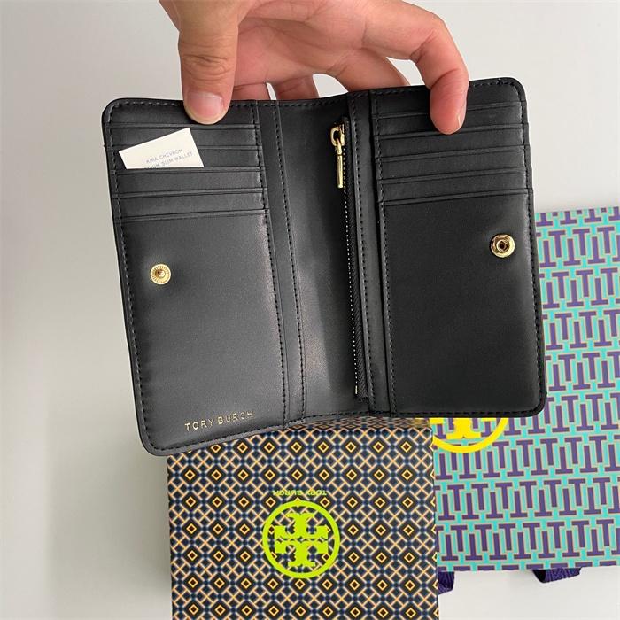 vivian美國代購✨正品 Tory Burch 女士條紋中短夾 TB女生錢包 短錢包 短夾 中夾 按扣錢包 多卡位皮夾-細節圖6