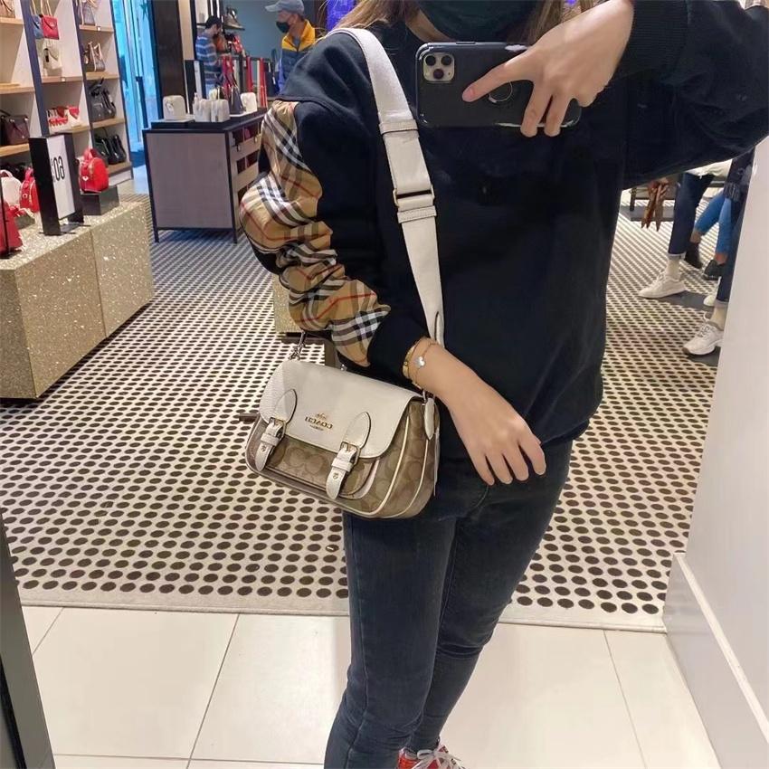vivian美國代購✨正品 coach 女生包包 Lucy劍橋包 郵差包 女士斜挎包 單肩包 C6781 斜背包-細節圖4